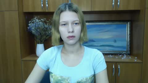 Stella online show from December 15, 2024, 7:13 am