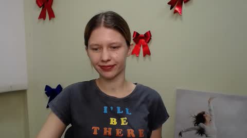 Stella online show from February 7, 2025, 1:22 pm