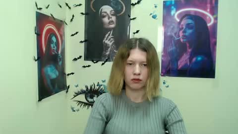 Stella online show from March 8, 2025, 1:14 pm