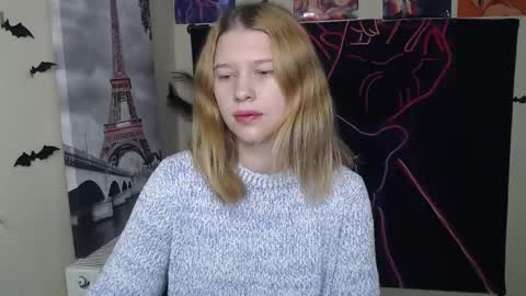 Stella online show from November 2, 2025, 7:00 am