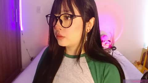 Olivia  online show from May 28, 2026, 1:19 pm