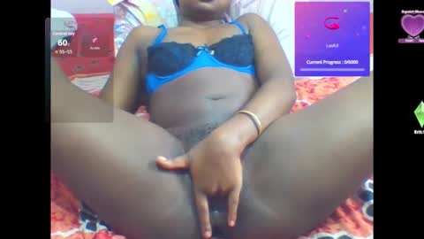 Snapshot of crystallgem chatting on May 26, 2026, 9:38 am crystallgem online show from May 26, 2026, 9:38 am