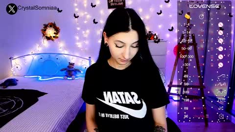 Snapshot of crystalsomnia chatting on December 8, 2024, 1:13 am Sasha Make me moan with patterns good music here online show from December 8, 2024, 1:13 am