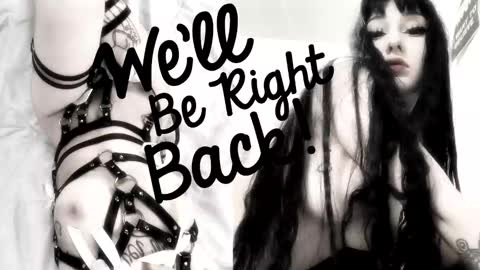 Snapshot of crystalsomnia chatting on October 12, 2025, 10:42 pm Sasha Make me moan with patterns good music here online show from October 12, 2025, 10:42 pm