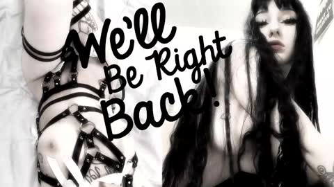 Snapshot of crystalsomnia chatting on November 28, 2025, 2:47 am Sasha Make me moan with patterns good music here online show from November 28, 2025, 2:47 am