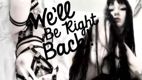 Snapshot of crystalsomnia chatting on January 7, 2026, 11:29 pm Sasha Make me moan with patterns good music here online show from January 7, 2026, 11:29 pm