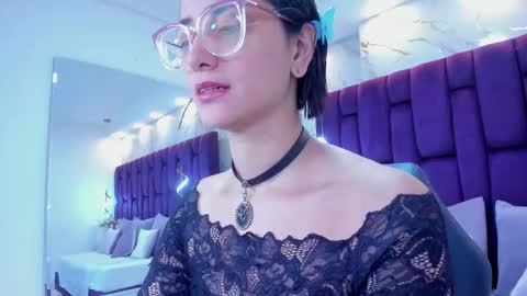 Snapshot of crystalstonee1 chatting on February 16, 2026, 9:44 pm Crystal online show from February 16, 2026, 9:44 pm