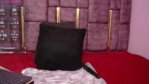 Snapshot of crystaltemptress chatting on February 26, 2025, 7:27 pm ASHLEY online show from February 26, 2025, 7:27 pm