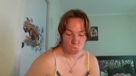 crystalvelvet online show from June 15, 2026, 6:26 am