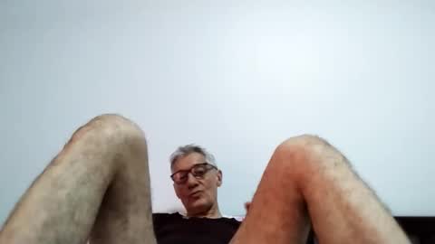 Snapshot of cucaio18 chatting on April 28, 2026, 1:37 am BIG UNCUT HARD COCK online show from April 28, 2026, 1:37 am