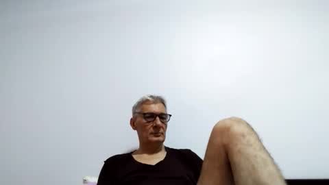 Snapshot of cucaio18 chatting on May 1, 2026, 8:08 am BIG UNCUT HARD COCK online show from May 1, 2026, 8:08 am
