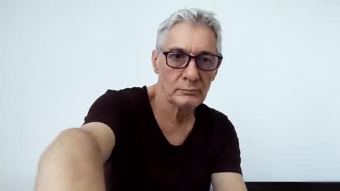 Snapshot of cucaio18 chatting on May 6, 2026, 1:57 am BIG UNCUT HARD COCK online show from May 6, 2026, 1:57 am