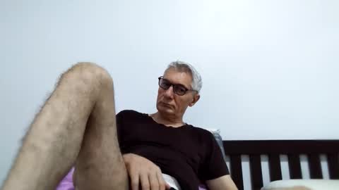 Snapshot of cucaio18 chatting on May 10, 2026, 11:54 pm BIG UNCUT HARD COCK online show from May 10, 2026, 11:54 pm