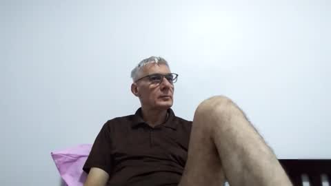 Snapshot of cucaio18 chatting on May 17, 2026, 11:23 pm BIG UNCUT HARD COCK online show from May 17, 2026, 11:23 pm