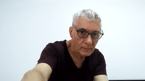 Snapshot of cucaio18 chatting on May 20, 2026, 12:39 am BIG UNCUT HARD COCK online show from May 20, 2026, 12:39 am