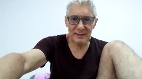 Snapshot of cucaio18 chatting on June 4, 2026, 12:49 am BIG UNCUT HARD COCK online show from June 4, 2026, 12:49 am