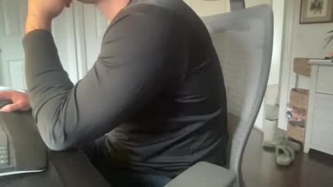 cuckgriff23 online show from April 2, 2026, 3:31 pm