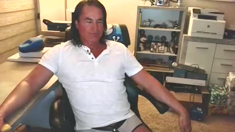 Yup... kinda old but Stop in and say hello online show from June 7, 2026, 5:33 am