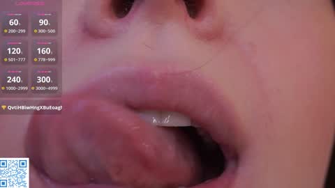 Ellie online show from November 10, 2025, 2:38 pm