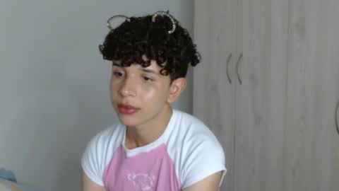 Cuddly online show from January 28, 2025, 2:32 am