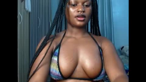 Snapshot of cum_ebony_petitxx chatting on April 18, 2026, 7:34 am cath online show from April 18, 2026, 7:34 am