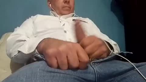 cumbian_chero online show from March 3, 2025, 4:14 pm