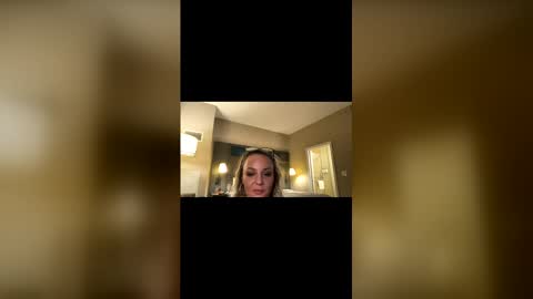 Snapshot of cumguzzlingskank chatting on April 4, 2026, 5:49 am cumguzzlingskank online show from April 4, 2026, 5:49 am