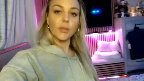 Snapshot of cumguzzlingskank chatting on May 7, 2026, 4:40 am cumguzzlingskank online show from May 7, 2026, 4:40 am