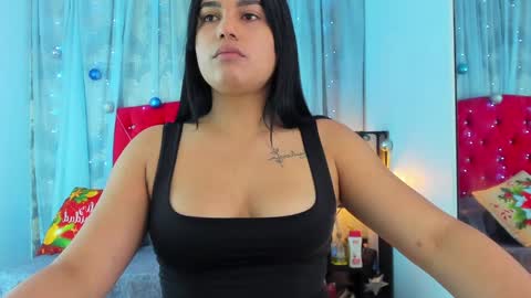 Snapshot of cumming_tiffani chatting on December 11, 2024, 12:34 pm cumming tiffani online show from December 11, 2024, 12:34 pm