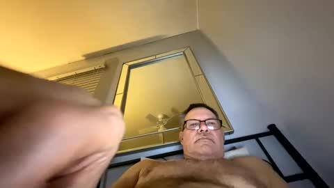 Johnny online show from December 29, 2024, 6:03 am