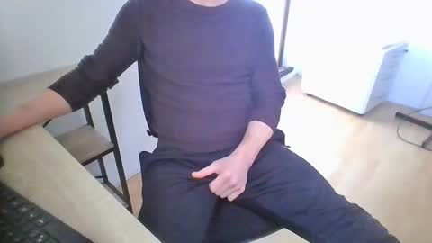 Snapshot of cumrocco009 chatting on January 2, 2025, 10:05 am cumrocco online show from January 2, 2025, 10:05 am