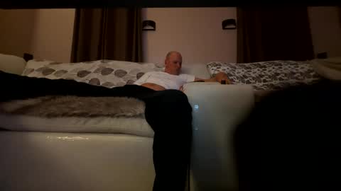 cumslowlyforu online show from March 8, 2026, 3:54 am