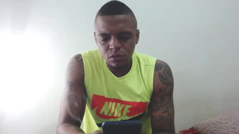 dominic and julieta... independent models online show from December 4, 2024, 10:57 am