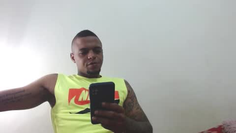 dominic and julieta... independent models online show from December 5, 2024, 10:23 am