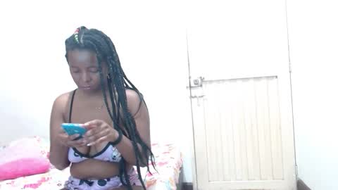 dominic and julieta... independent models online show from September 17, 2025, 11:34 am