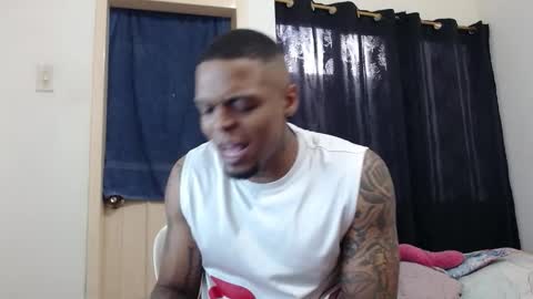 dominic and julieta... independent models online show from January 5, 2026, 8:12 pm