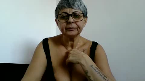 Snapshot of cuplu4346529860 chatting on January 7, 2025, 1:14 pm couple online show from January 7, 2025, 1:14 pm