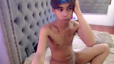 Xyrien online show from December 17, 2025, 7:31 pm