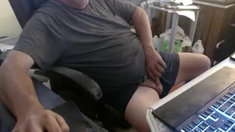 Snapshot of curious1001 chatting on February 16, 2026, 5:09 pm curious1001 online show from February 16, 2026, 5:09 pm