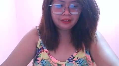 curious_girl247 online show from April 14, 2026, 9:43 pm