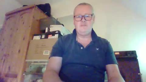 Snapshot of curiousax77 chatting on November 26, 2025, 5:25 pm curiousax77 online show from November 26, 2025, 5:25 pm