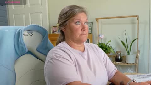 Snapshot of curiouscouple3143 chatting on February 9, 2026, 6:45 pm curious couple online show from February 9, 2026, 6:45 pm