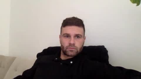 Snapshot of curiousnesssssss chatting on November 17, 2025, 9:15 am curiousnesssssss online show from November 17, 2025, 9:15 am