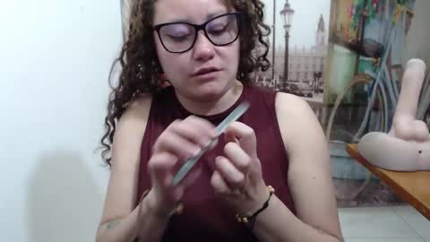 Vannesa online show from December 15, 2025, 8:57 pm