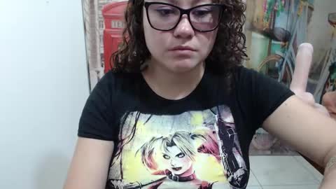 Snapshot of curly_greeneyed chatting on January 18, 2026, 6:34 pm Vannesa online show from January 18, 2026, 6:34 pm