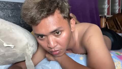 curly_iron online show from March 7, 2026, 3:42 pm