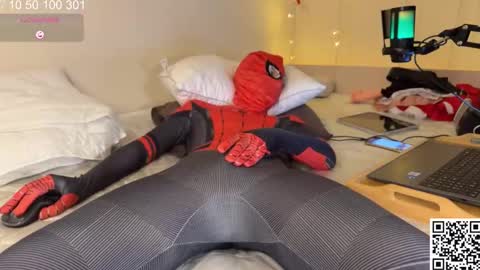 Snapshot of curlyboyy_ chatting on January 13, 2025, 5:44 pm Mike pvt is open online show from January 13, 2025, 5:44 pm