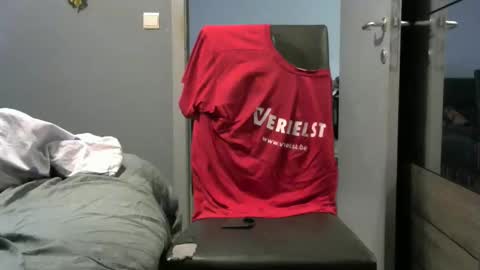 curlyfurly online show from November 20, 2025, 6:29 pm