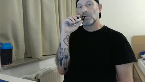 Snapshot of curman85 chatting on January 7, 2025, 11:14 pm Curman85 online show from January 7, 2025, 11:14 pm