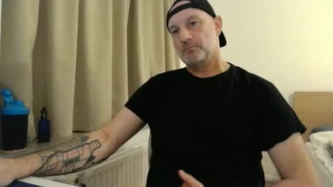 Curman85 online show from November 9, 2025, 12:09 am